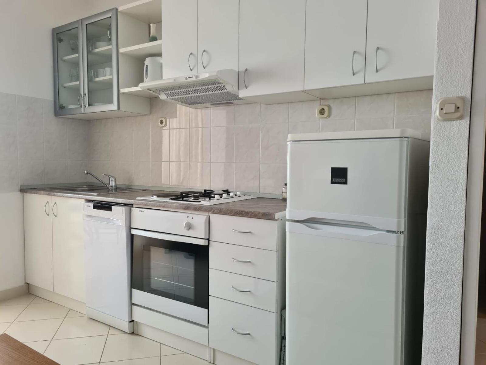 Apartments Jelena Supetar - Four Apartments - A Small House With A Private Yard - Two-Room Apartment With A Sea View - Studio Apartment - Two-Room Apartment With Garden View- Free Parking Exteriér fotografie